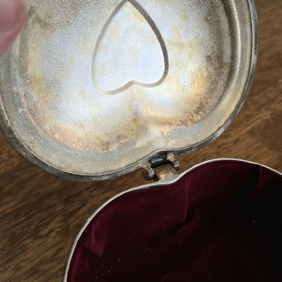 Silver Plated Velvet Lined Intricate Floral Heart Jewelry Trinket Box Vintage - Picture 4 of 10